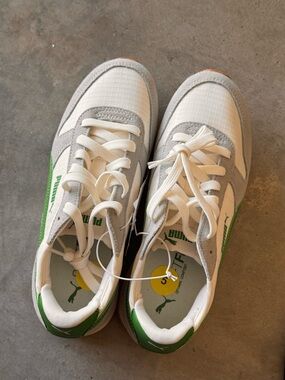 Puma Kids White and Green Retro Runner Sneakers